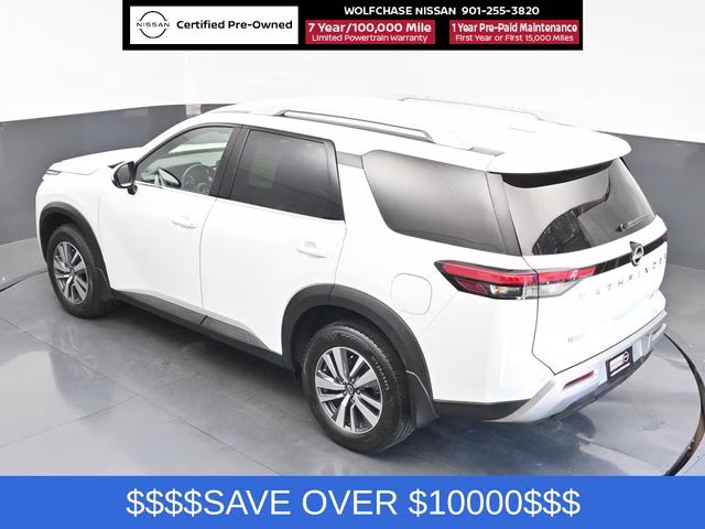 2025 Everest White Pearl Tricoat Nissan Pathfinder SL 4X4 SUV