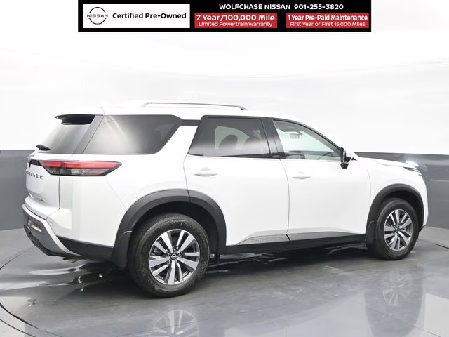 2025 Everest White Pearl Tricoat Nissan Pathfinder SL 4X4 SUV