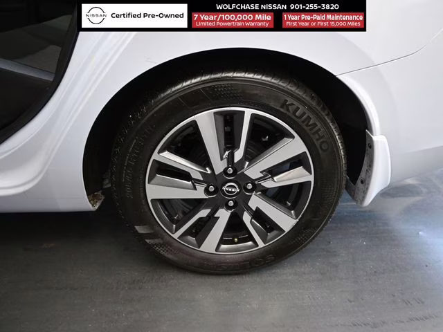 2024 Gray Sky Pearl Nissan Versa 1.6 SV FWD Sedan