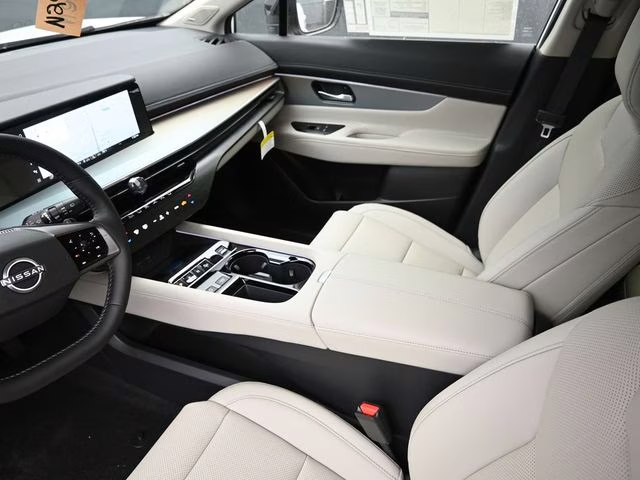2026 Everest White Pearl Tricoat Nissan Murano SL AWD SUV