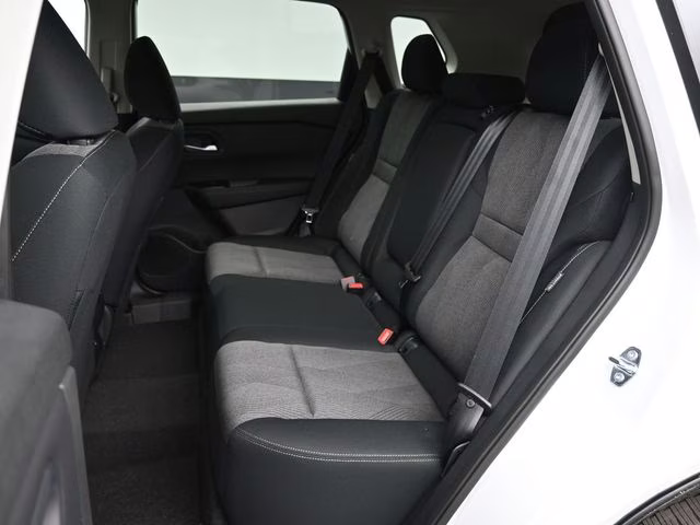 2026 Everest White Pearl Tricoat Nissan Rogue SV FWD SUV