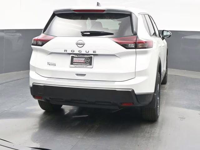 2026 Everest White Pearl Tricoat Nissan Rogue SV FWD SUV