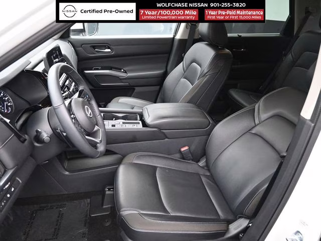 2024 Pearl White Tricoat Nissan Pathfinder SL FWD SUV