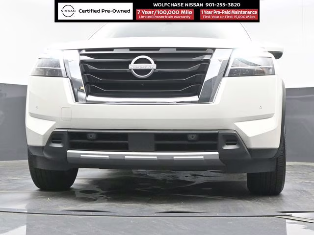 2024 Pearl White Tricoat Nissan Pathfinder SL FWD SUV