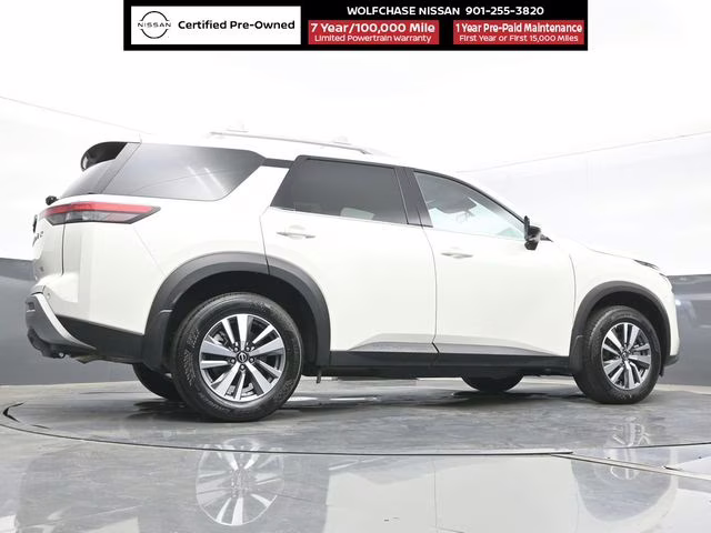 2024 Pearl White Tricoat Nissan Pathfinder SL FWD SUV