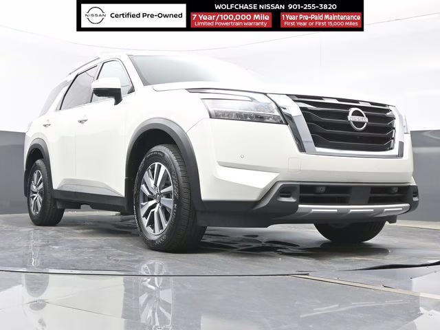 2024 Pearl White Tricoat Nissan Pathfinder SL FWD SUV