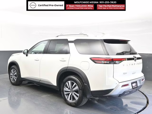 2024 Pearl White Tricoat Nissan Pathfinder SL FWD SUV