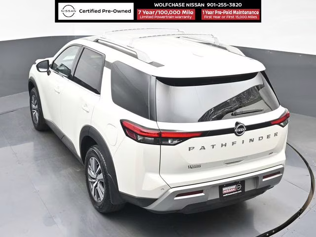 2024 Pearl White Tricoat Nissan Pathfinder SL FWD SUV