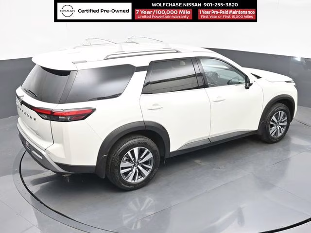 2024 Pearl White Tricoat Nissan Pathfinder SL FWD SUV