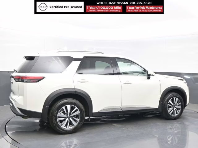 2024 Pearl White Tricoat Nissan Pathfinder SL FWD SUV