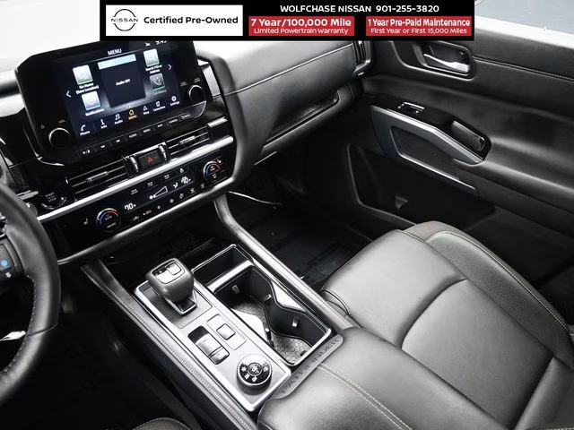 2025 Everest White Pearl Tricoat Nissan Pathfinder SL 4X4 SUV