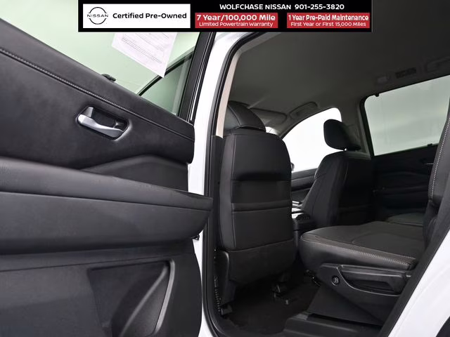 2025 Everest White Pearl Tricoat Nissan Pathfinder SL 4X4 SUV