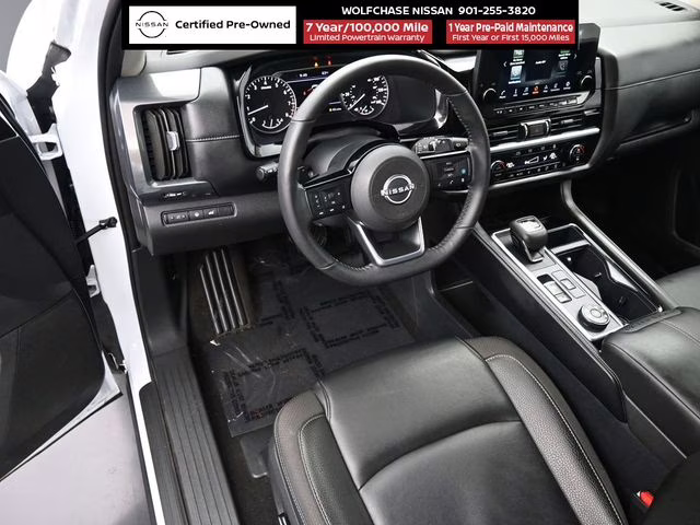 2025 Everest White Pearl Tricoat Nissan Pathfinder SL 4X4 SUV