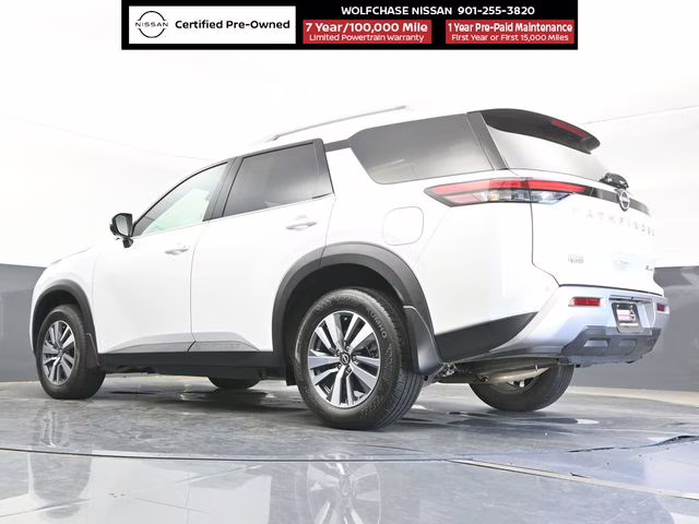 2025 Everest White Pearl Tricoat Nissan Pathfinder SL 4X4 SUV