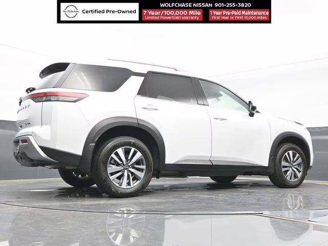 2025 Everest White Pearl Tricoat Nissan Pathfinder SL 4X4 SUV