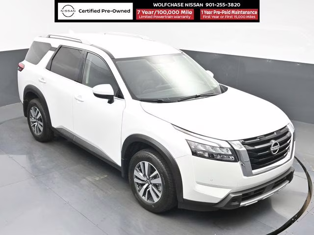 2025 Everest White Pearl Tricoat Nissan Pathfinder SL 4X4 SUV