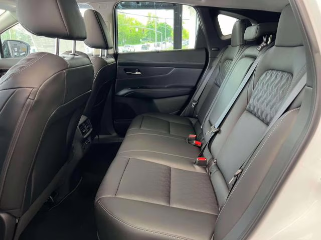 2026 Everest White Pearl Tricoat Nissan Murano AWD Platinum AWD SUV