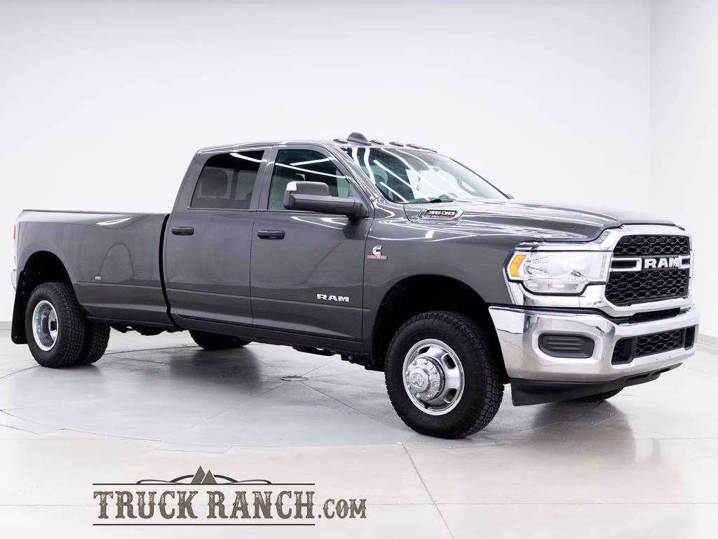 2022 RAM 3500 Tradesman 4X4 Crew Cab LWB's photo