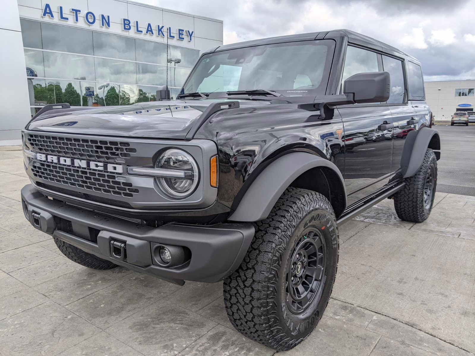 2026 Shadow Black Ford Bronco Badlands 4X4 SUV