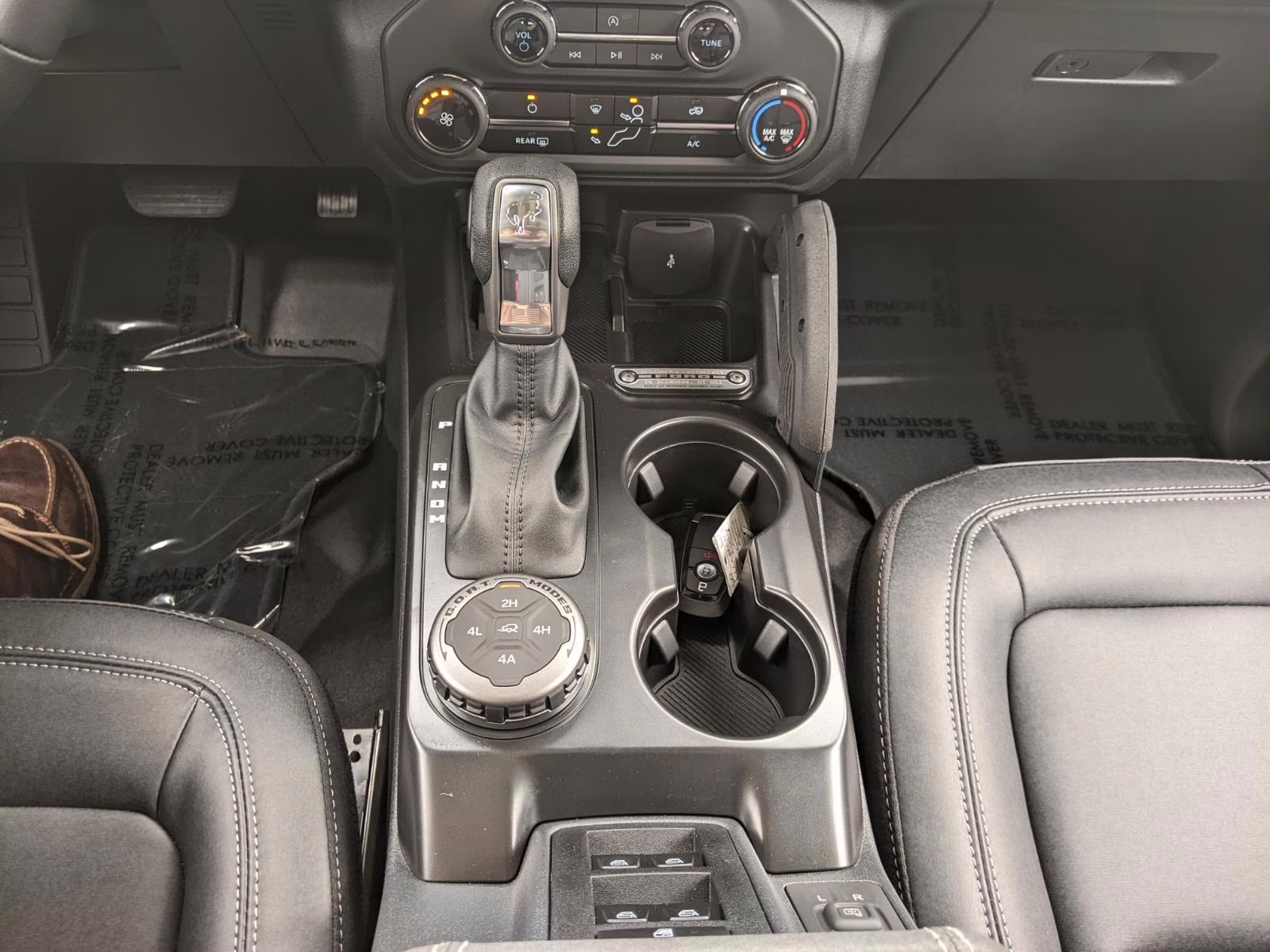 2026 Shadow Black Ford Bronco Badlands 4X4 SUV