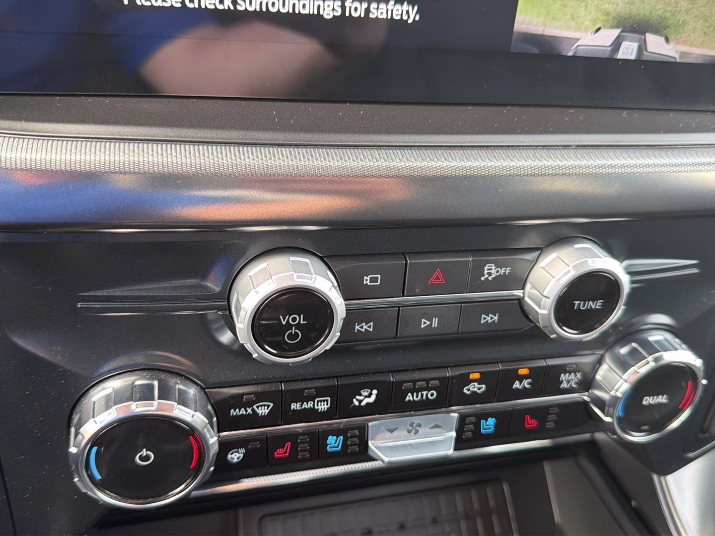 2025 Agate Black Ford F-150 LARIAT 4X4 Truck