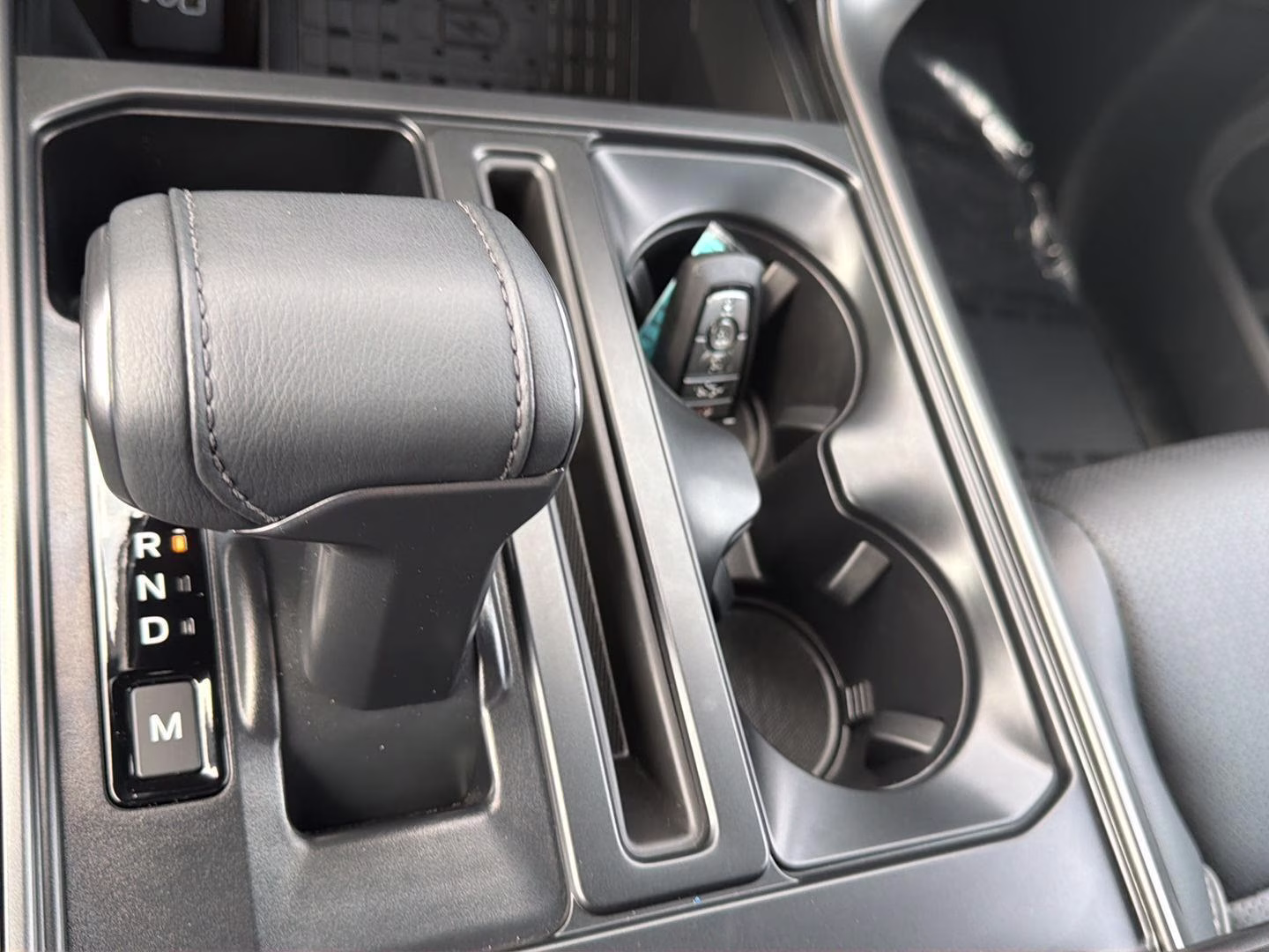 2025 Agate Black Ford F-150 LARIAT 4X4 Truck