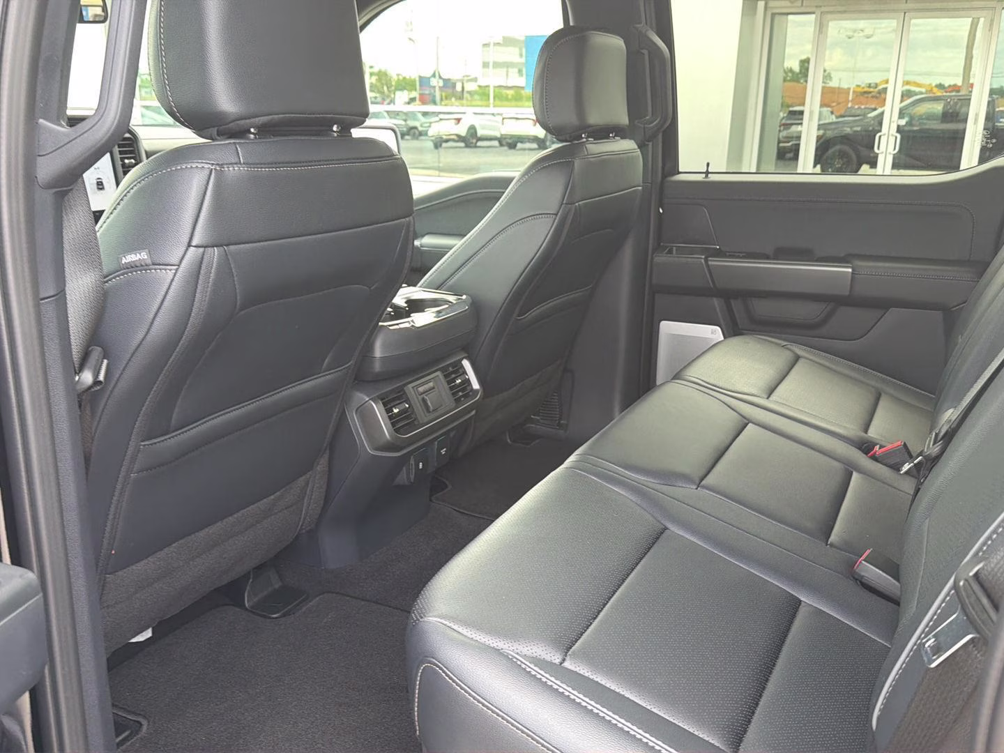 2025 Agate Black Ford F-150 LARIAT 4X4 Truck