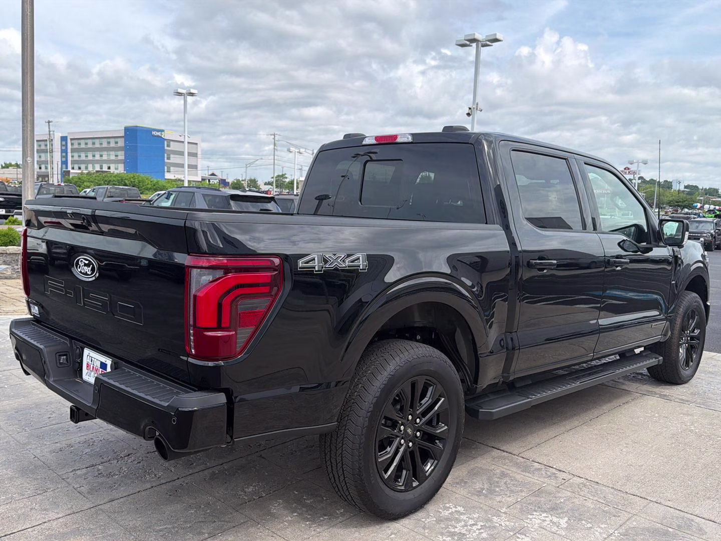 2025 Agate Black Ford F-150 LARIAT 4X4 Truck
