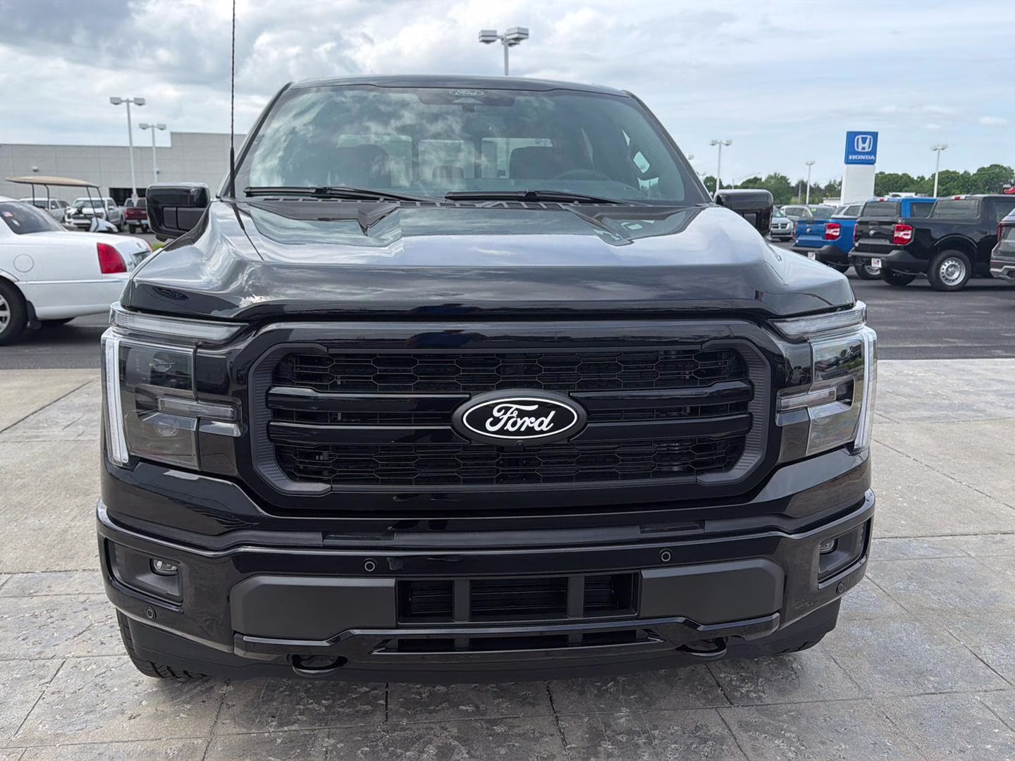 2025 Agate Black Ford F-150 LARIAT 4X4 Truck