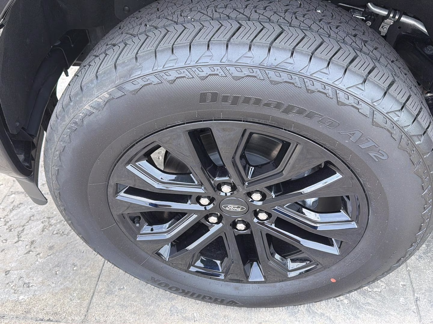 2025 Agate Black Ford F-150 LARIAT 4X4 Truck