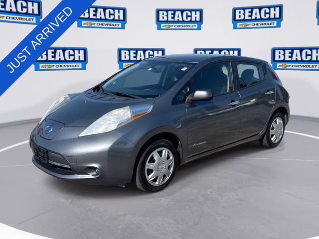 2015 Gun Metallic Nissan LEAF S FWD Hatchback