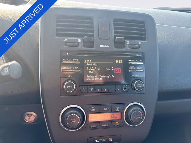2015 Gun Metallic Nissan LEAF S FWD Hatchback