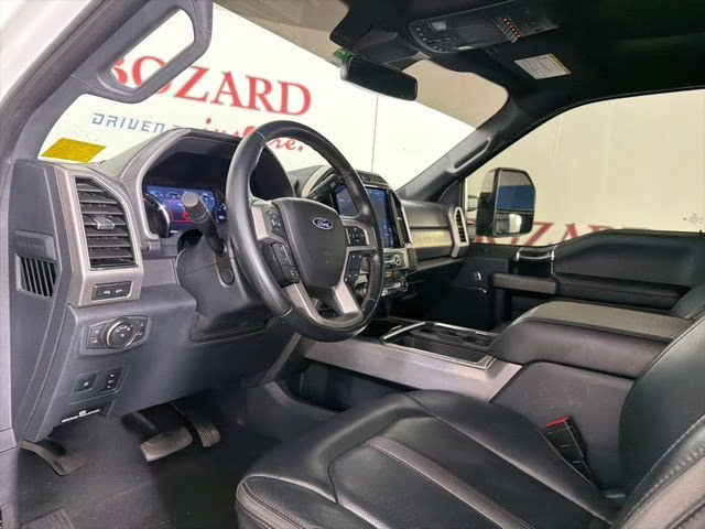 2022 White Metallic Ford Super Duty F-350 SRW Platinum 4X4 Truck