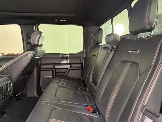 2022 White Metallic Ford Super Duty F-350 SRW Platinum 4X4 Truck