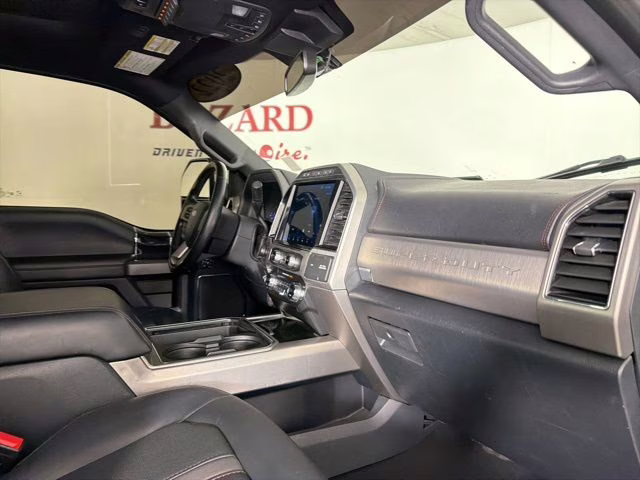 2022 White Metallic Ford Super Duty F-350 SRW Platinum 4X4 Truck