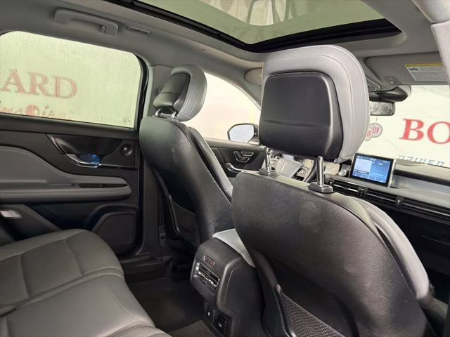 2020 White Lincoln Corsair Reserve AWD SUV