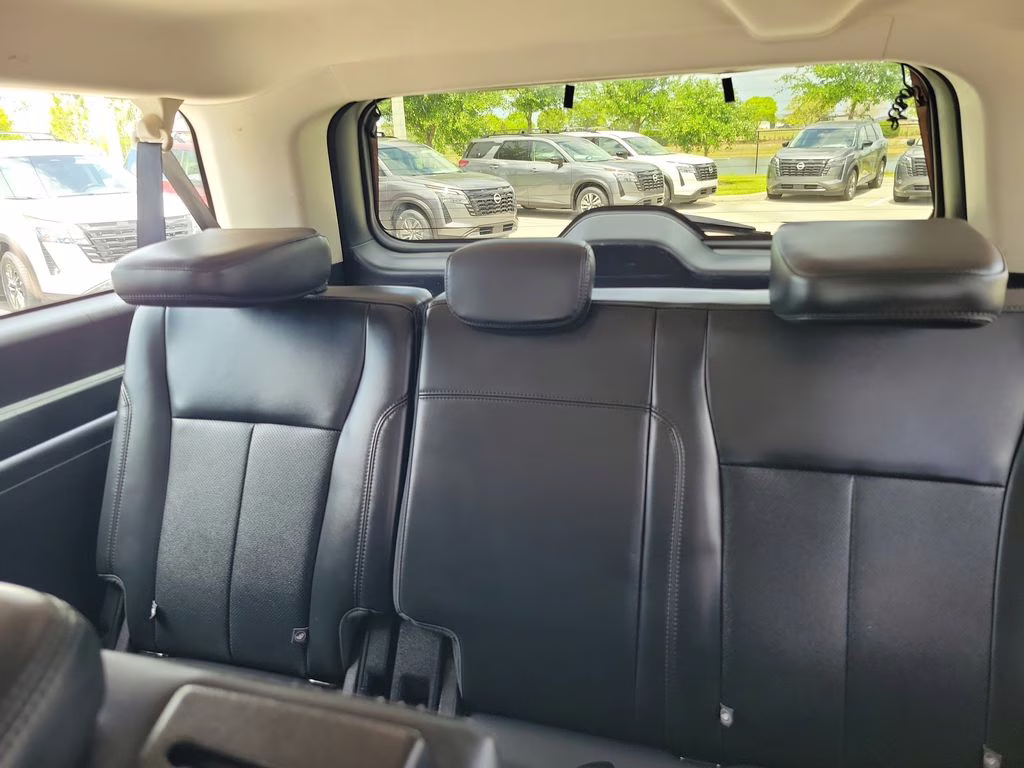 2024 Silver Metallic Ford Expedition Max XLT RWD SUV