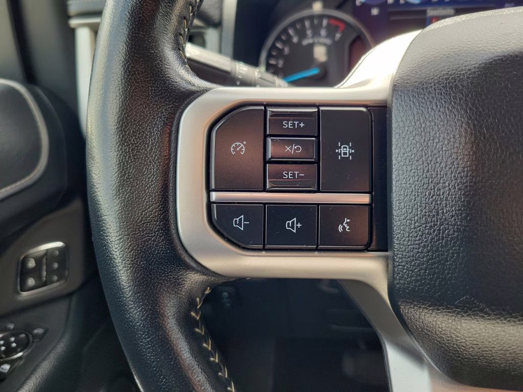 2024 Silver Metallic Ford Expedition Max XLT RWD SUV