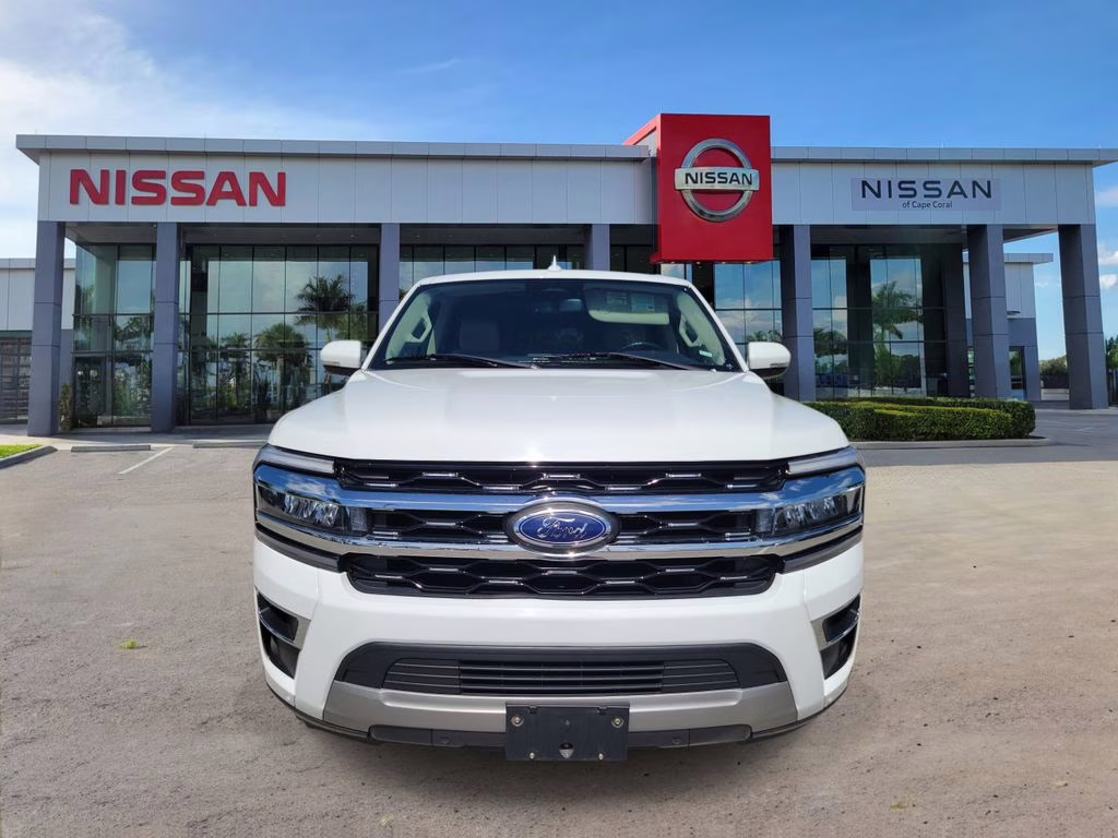 2024 Oxford White Ford Expedition Limited 4X4 SUV