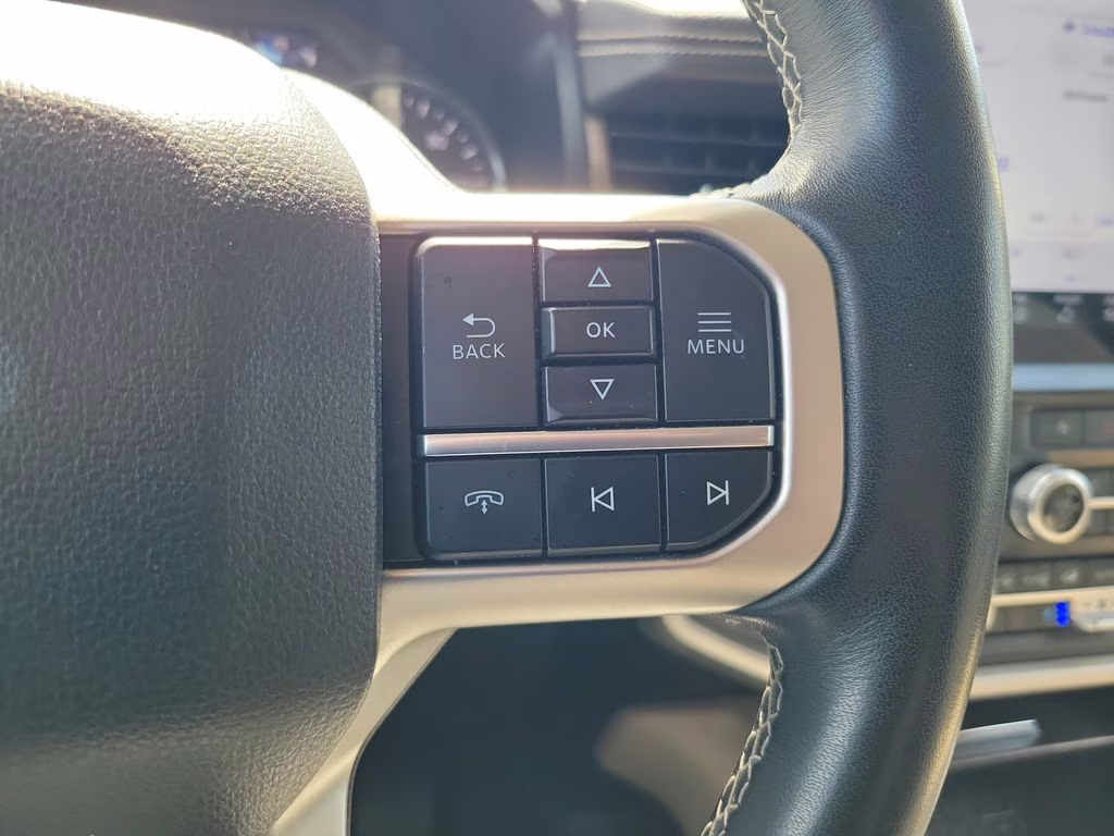 2024 Oxford White Ford Expedition Limited 4X4 SUV