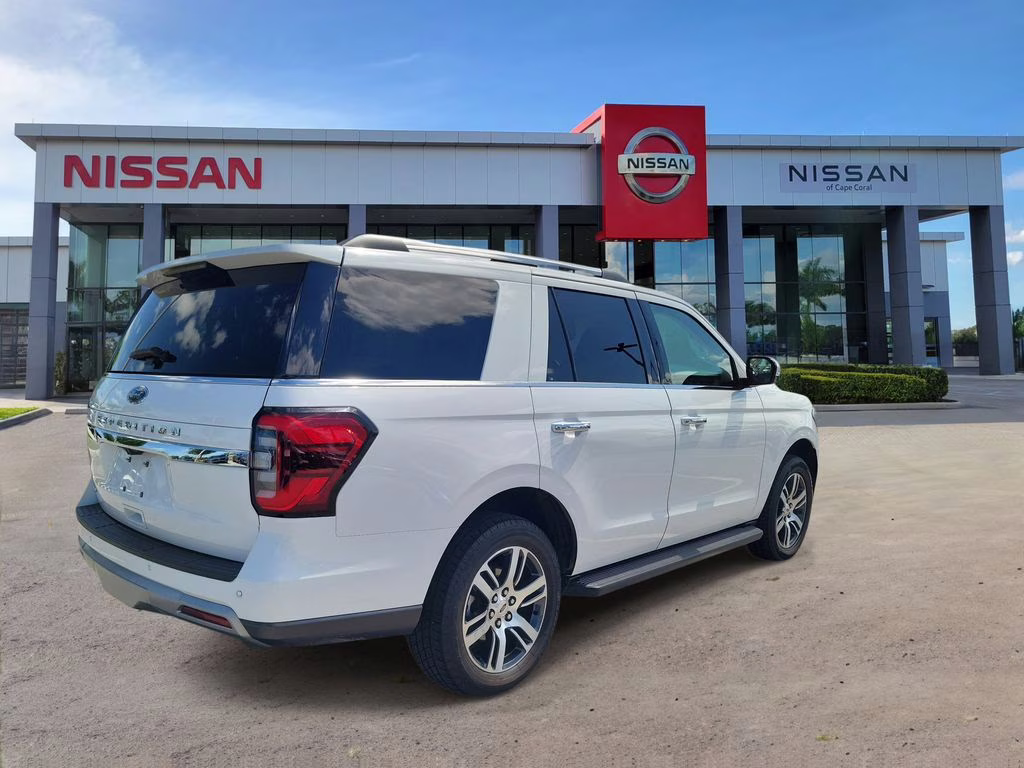 2024 Oxford White Ford Expedition Limited 4X4 SUV