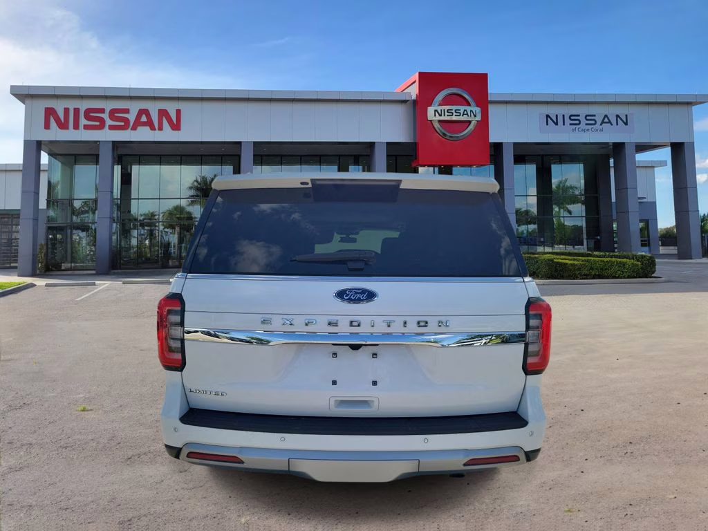 2024 Oxford White Ford Expedition Limited 4X4 SUV
