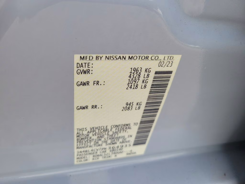 2023 Pearl Nissan Altima 2.5 SR FWD Sedan