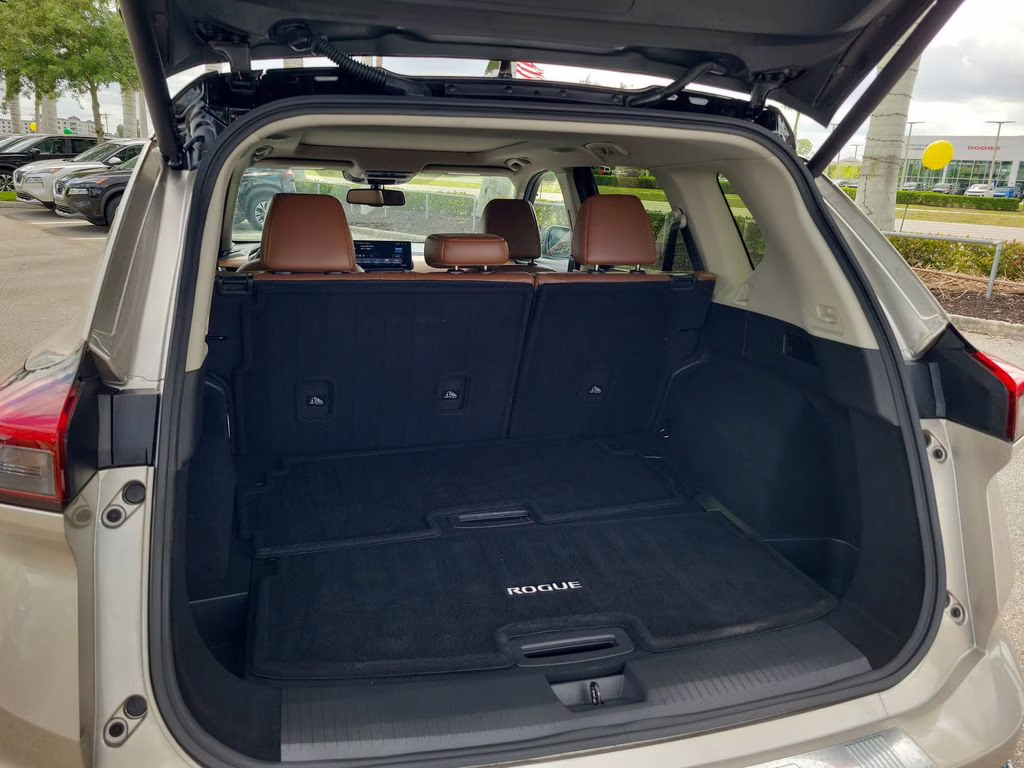 2024 Champagne Silver Metallic Nissan Rogue Platinum FWD SUV