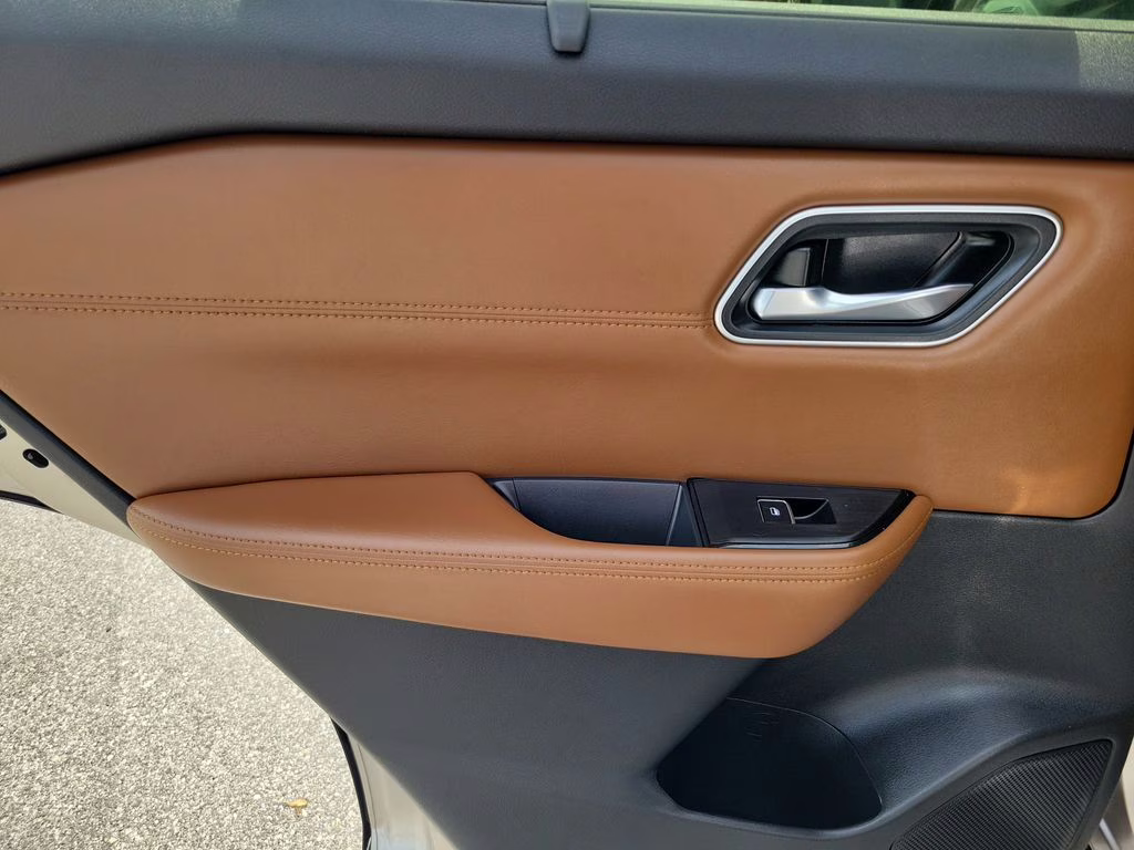 2024 Champagne Silver Metallic Nissan Rogue Platinum FWD SUV