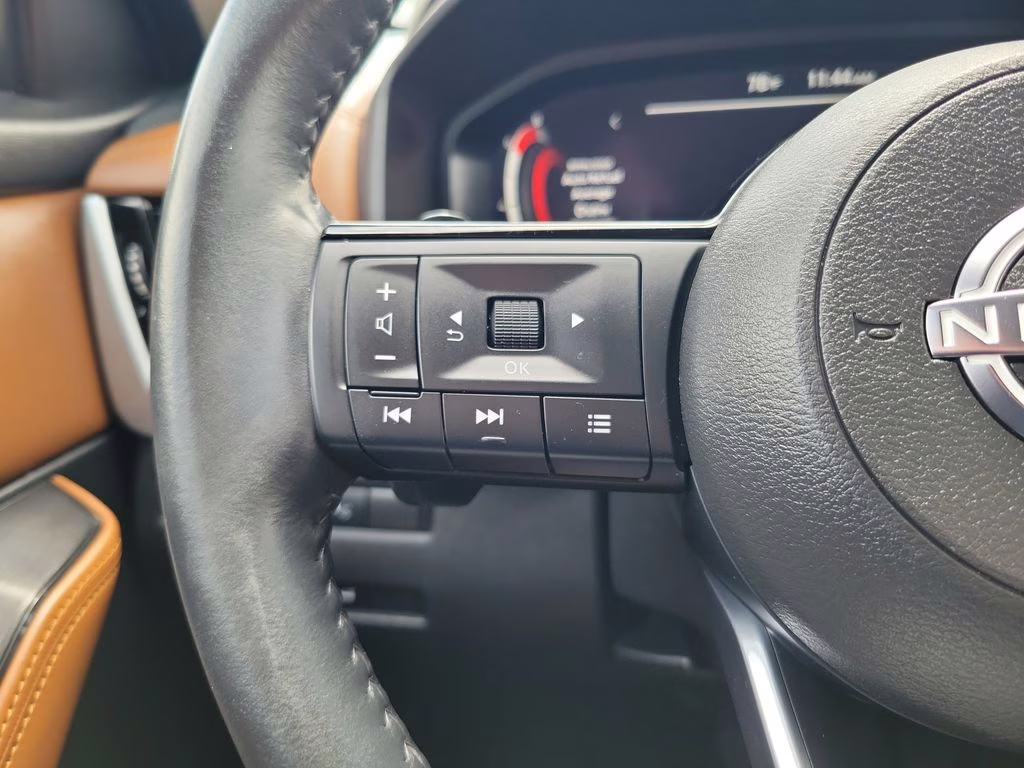 2024 Champagne Silver Metallic Nissan Rogue Platinum FWD SUV