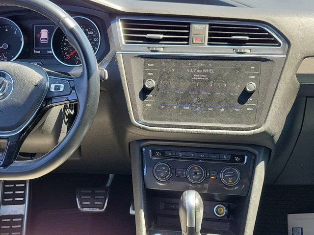 2021 Silver Metallic Volkswagen Tiguan 2.0T SE R-Line Black FWD SUV