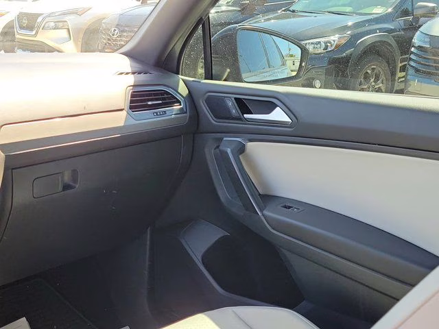 2021 Silver Metallic Volkswagen Tiguan 2.0T SE R-Line Black FWD SUV