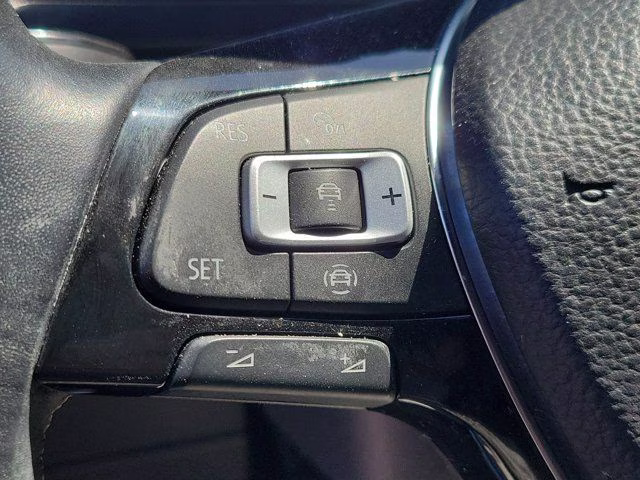 2021 Silver Metallic Volkswagen Tiguan 2.0T SE R-Line Black FWD SUV