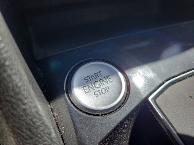 2021 Silver Metallic Volkswagen Tiguan 2.0T SE R-Line Black FWD SUV